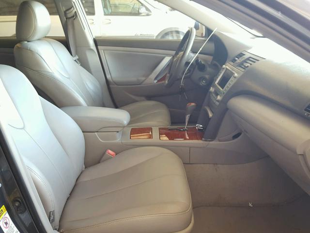 4T1BE46K38U235082 - 2008 TOYOTA CAMRY CE GRAY photo 5