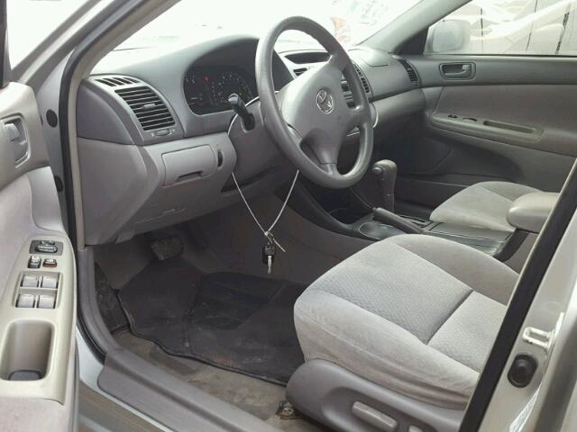 4T1BE32KX3U704502 - 2003 TOYOTA CAMRY LE SILVER photo 9