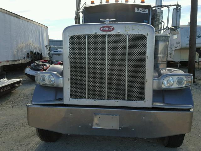 1XPXD49X0DD163044 - 2013 PETERBILT 389 SILVER photo 7