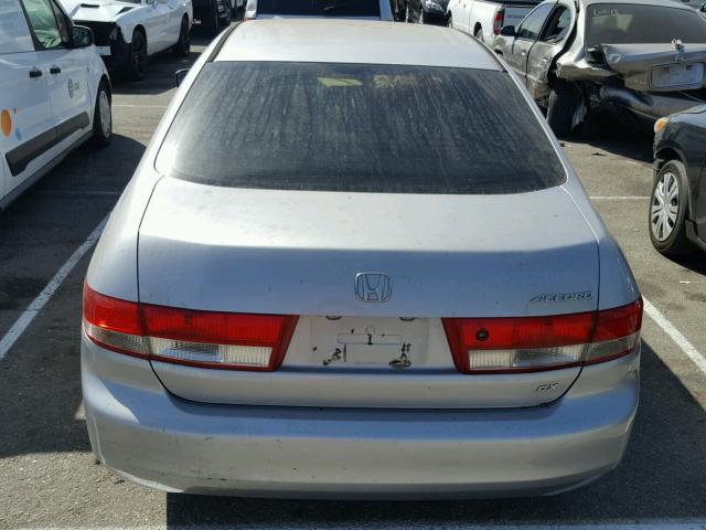 JHMCM56193C068054 - 2003 HONDA ACCORD DX SILVER photo 9