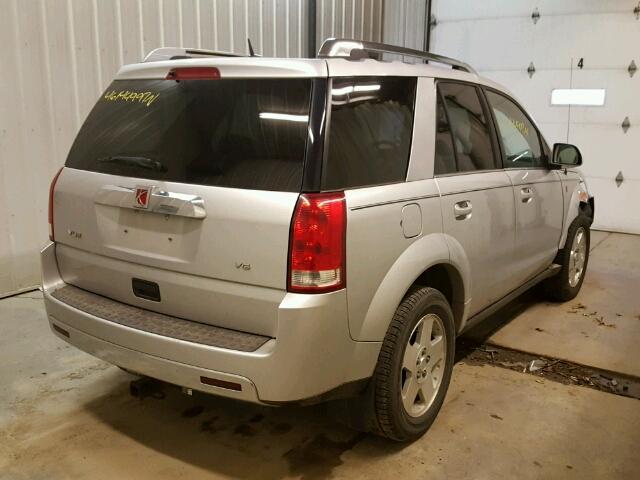 5GZCZ53476S835068 - 2006 SATURN VUE SILVER photo 4