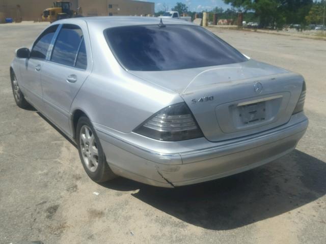 WDBNG70J72A313254 - 2002 MERCEDES-BENZ S 430 SILVER photo 3