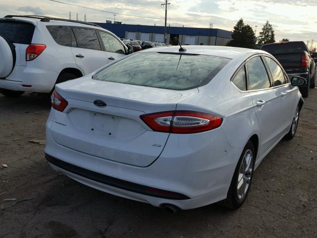 3FA6P0H74DR124260 - 2013 FORD FUSION SE WHITE photo 4