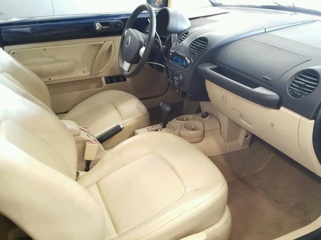 3VWCK21Y23M303724 - 2003 VOLKSWAGEN NEW BEETLE 蓝色 照片 5