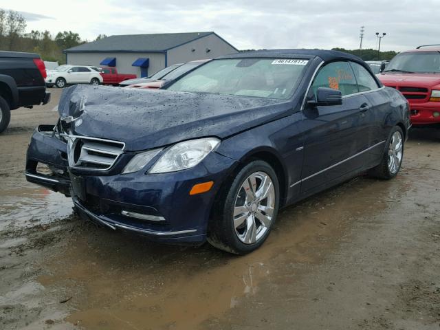 WDDKK5KF5CF180990 - 2012 MERCEDES-BENZ E 350 BLUE photo 2