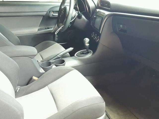 JTKJF5C72GJ019333 - 2016 TOYOTA SCION TC 黑色 照片 5