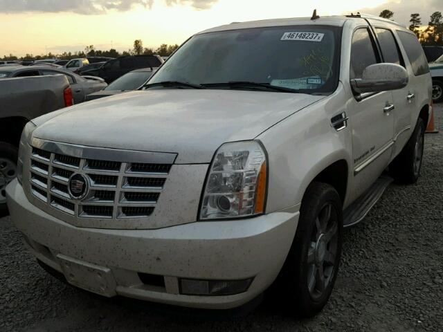 1GYFK66817R210899 - 2007 CADILLAC ESCALADE E WHITE photo 2