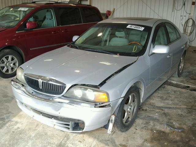 1LNHM86S2YY775844 - 2000 LINCOLN LS SILVER photo 2