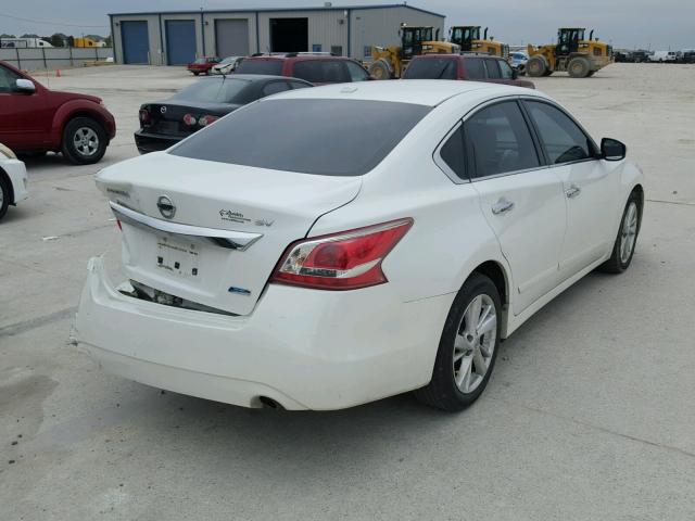 1N4AL3AP9DN580338 - 2013 NISSAN ALTIMA 2.5 WHITE photo 4