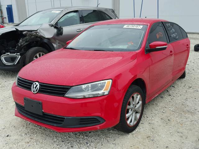 3VWDZ7AJ5BM342502 - 2011 VOLKSWAGEN JETTA RED photo 2