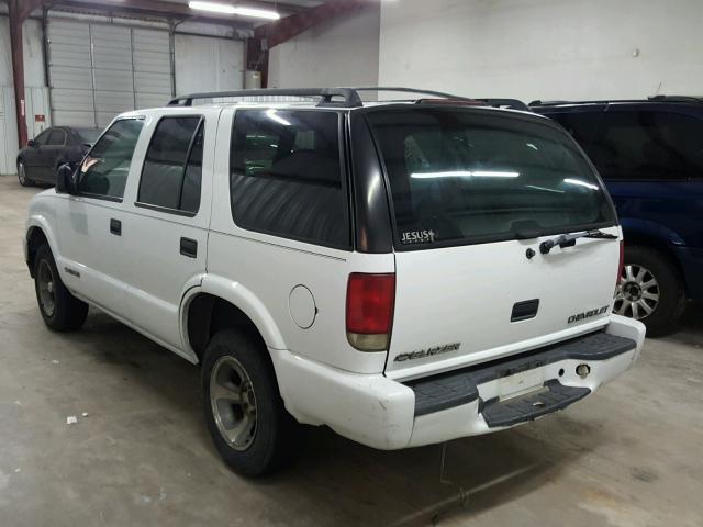 1GNCS13W6W2285904 - 1998 CHEVROLET BLAZER WHITE photo 3