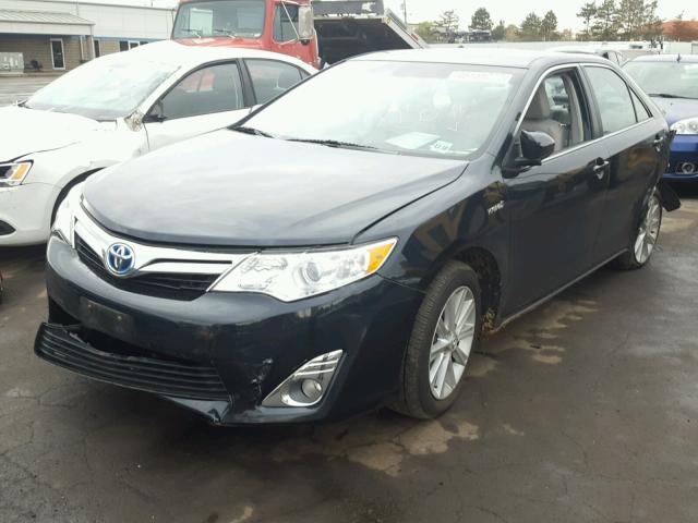 4T1BD1FK4EU103249 - 2014 TOYOTA CAMRY HYBR BLACK photo 2