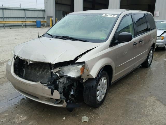 2A8HR44H28R708339 - 2008 CHRYSLER TOWN & COU GOLD photo 2