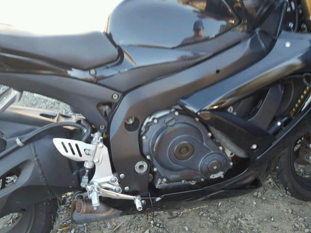 JS1GN7EA582111955 - 2008 SUZUKI GSX-R600 BLACK photo 7