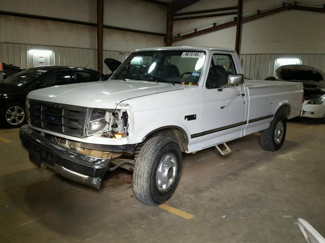 1FTHF25H3TEA53035 - 1996 FORD F250 WHITE photo 2