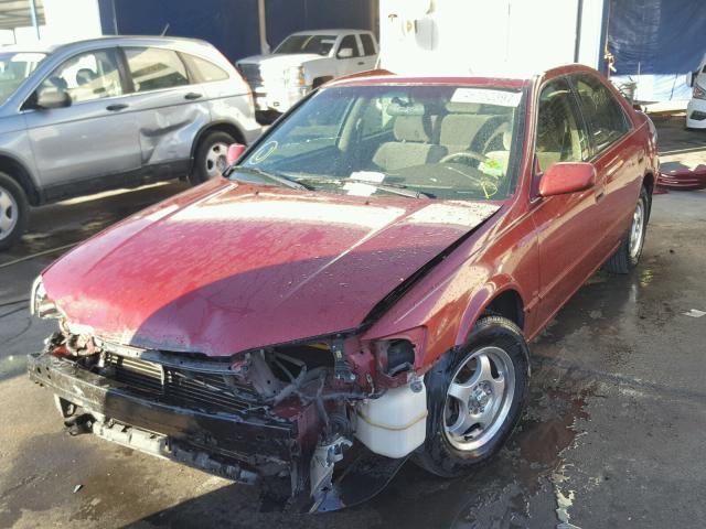 4T1BG22K7VU083095 - 1997 TOYOTA CAMRY CE RED photo 2