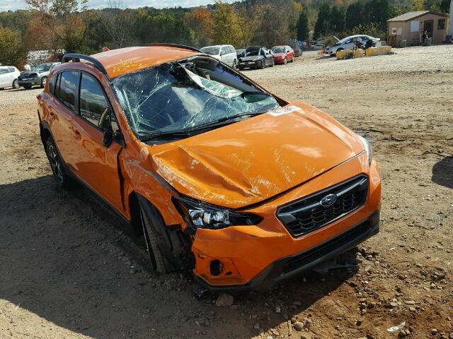 JF2GTADC7J8219915 - 2018 SUBARU CROSSTREK ORANGE photo 1