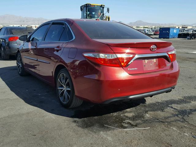 4T1BF1FK1FU959510 - 2015 TOYOTA CAMRY LE RED photo 3