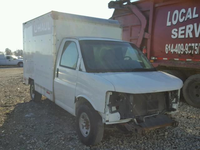 1GDGG31V431903641 - 2003 GMC SAVANA WHITE photo 1