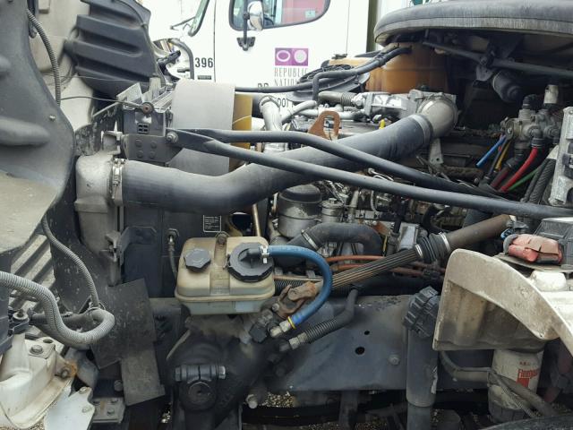 1FVACWCS47HY35255 - 2007 FREIGHTLINER M2 WHITE photo 7