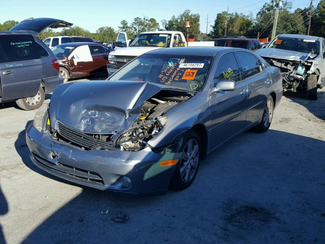 JTHBA30G255101411 - 2005 LEXUS ES 330 GRAY photo 2