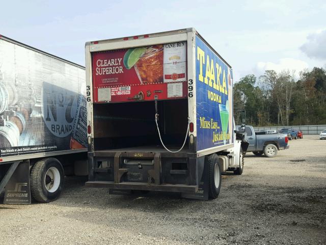 1FVACWDJ58HZ54925 - 2008 FREIGHTLINER M2 WHITE photo 4