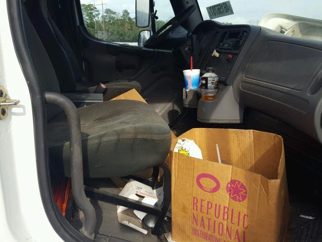 1FVACWDJ58HZ54925 - 2008 FREIGHTLINER M2 WHITE photo 5