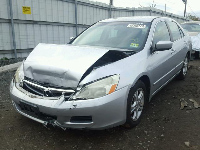 1HGCM56396A169650 - 2006 HONDA ACCORD SE SILVER photo 2