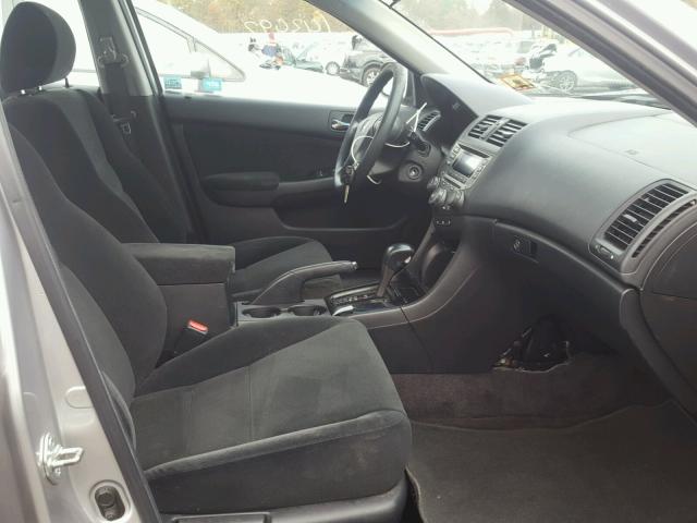 1HGCM56396A169650 - 2006 HONDA ACCORD SE SILVER photo 5