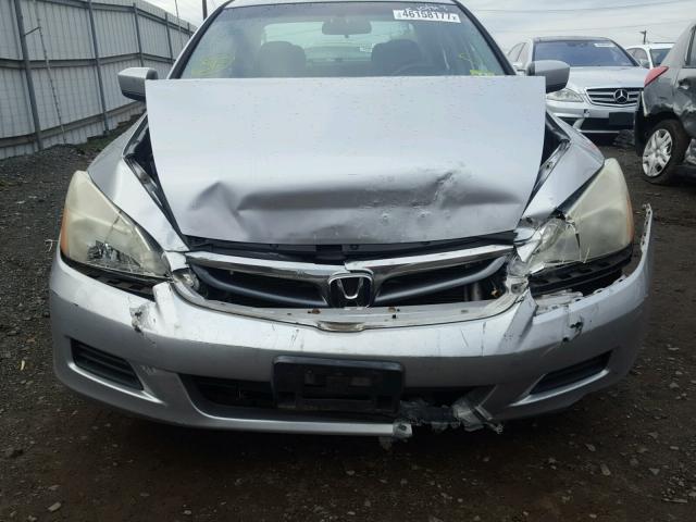 1HGCM56396A169650 - 2006 HONDA ACCORD SE SILVER photo 9