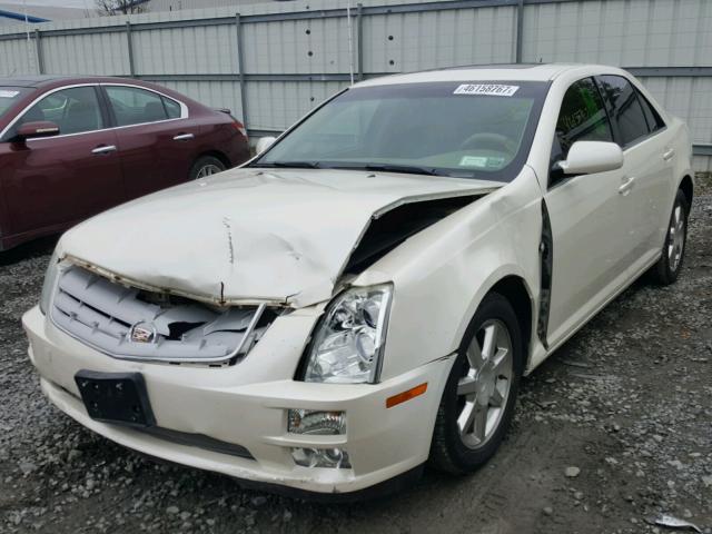1G6DW677050216527 - 2005 CADILLAC STS WHITE photo 2