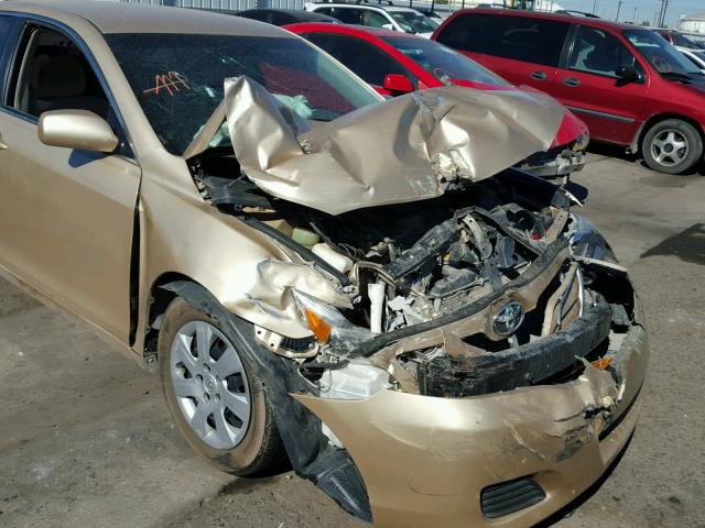 4T1BF3EKXBU713384 - 2011 TOYOTA CAMRY BASE GOLD photo 9