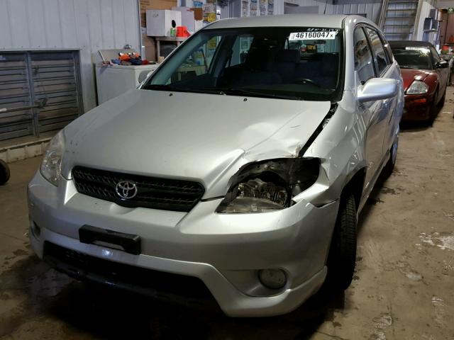 2T1KR32E87C635704 - 2007 TOYOTA MATRIX SILVER photo 2