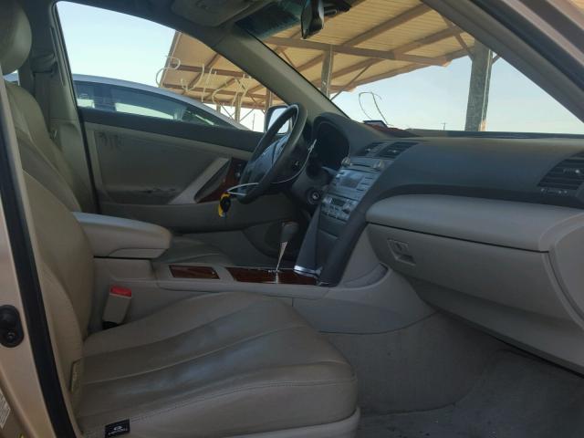 4T1BE46K69U317924 - 2009 TOYOTA CAMRY BASE GOLD photo 5