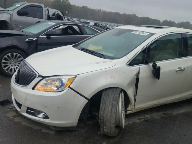 1G4PS5SK3E4206901 - 2014 BUICK VERANO WHITE photo 9