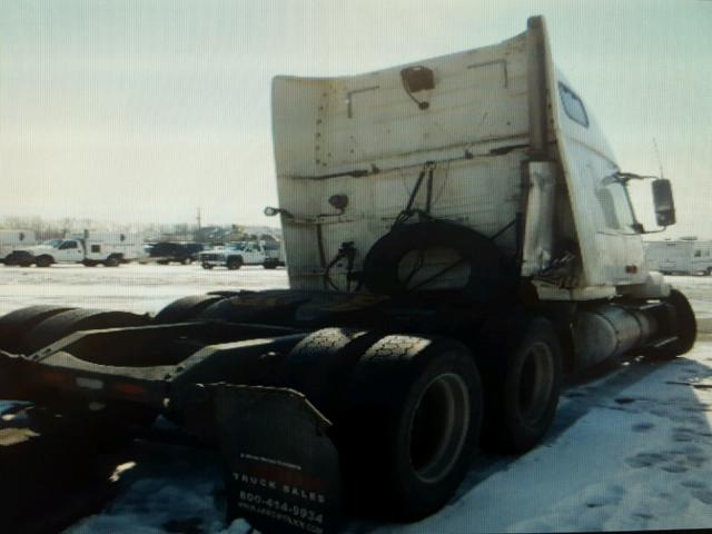 4V4NC9TH57N457584 - 2007 VOLVO VN VNL WHITE photo 3