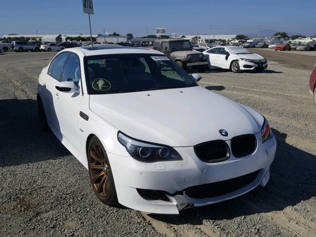 WBSNB93556B584090 - 2006 BMW M5 WHITE photo 1