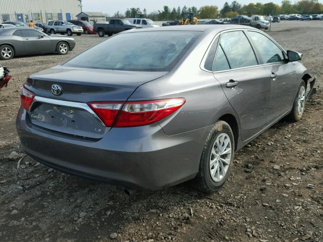 4T1BF1FK7GU125856 - 2016 TOYOTA CAMRY LE GRAY photo 4