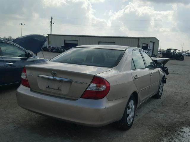 4T1BE32K52U537593 - 2002 TOYOTA CAMRY LE GOLD photo 4