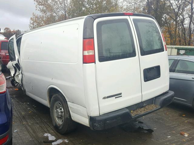 1GCWGFFA5C1137278 - 2012 CHEVROLET EXPRESS G2 WHITE photo 3