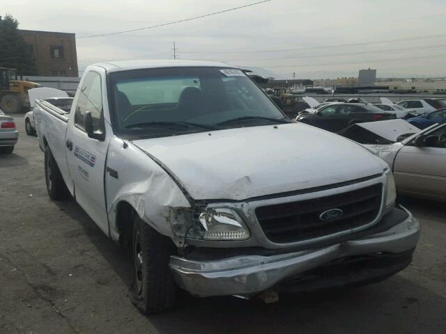 1FTRF17232NB60446 - 2002 FORD F150 WHITE photo 1