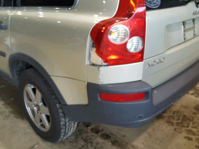 YV4CY592261289583 - 2006 VOLVO XC90 GOLD photo 10