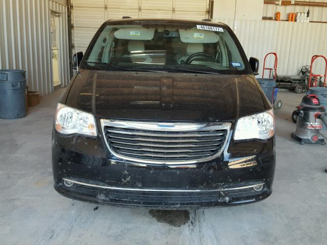2C4RC1BG4DR775928 - 2013 CHRYSLER TOWN & COU BLACK photo 9