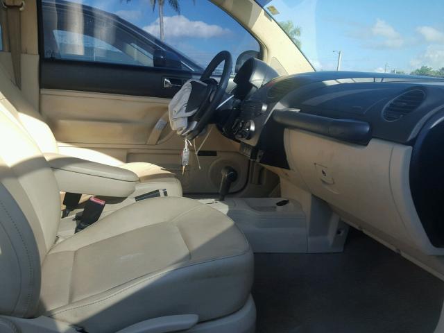 3VWPW31C78M509158 - 2008 VOLKSWAGEN NEW BEETLE 黑色 照片 5