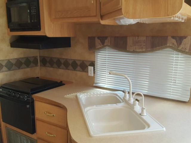 4YDT29R235E317505 - 2005 KEYSTONE HORNET WHITE photo 11