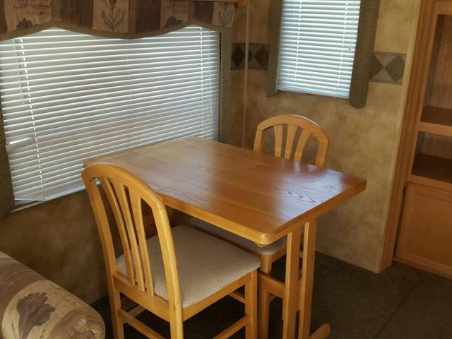 4YDT29R235E317505 - 2005 KEYSTONE HORNET WHITE photo 12