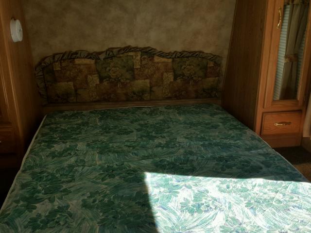 4YDT29R235E317505 - 2005 KEYSTONE HORNET WHITE photo 14