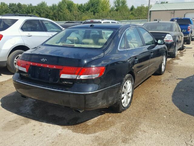 KMHFC46F48A283380 - 2008 HYUNDAI AZERA SE BLACK photo 4