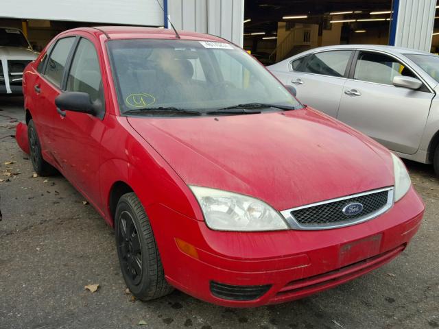 1FAFP34N27W242847 - 2007 FORD FOCUS ZX4 RED photo 1