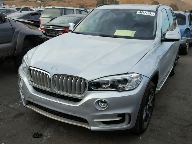 5UXKR0C55F0K58625 - 2015 BMW X5 XDRIVE3 SILVER photo 2